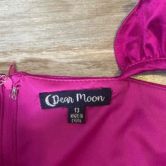 NWT 2 Piece Set “Crop top & Skirt” Dear Moon - Picture 8 of 8